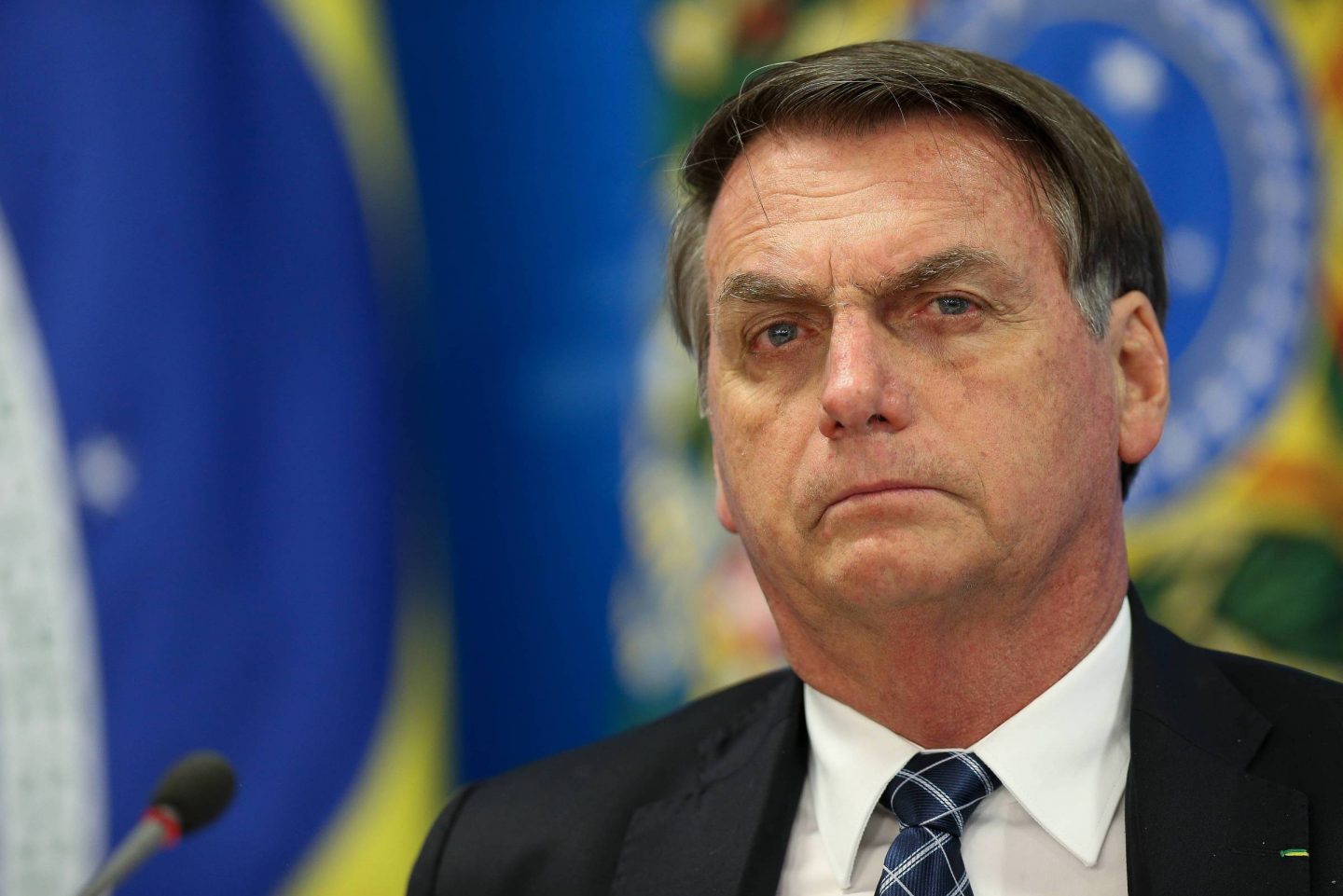 Governo Bolsonaro quer acabar com aumento real de salário de professores