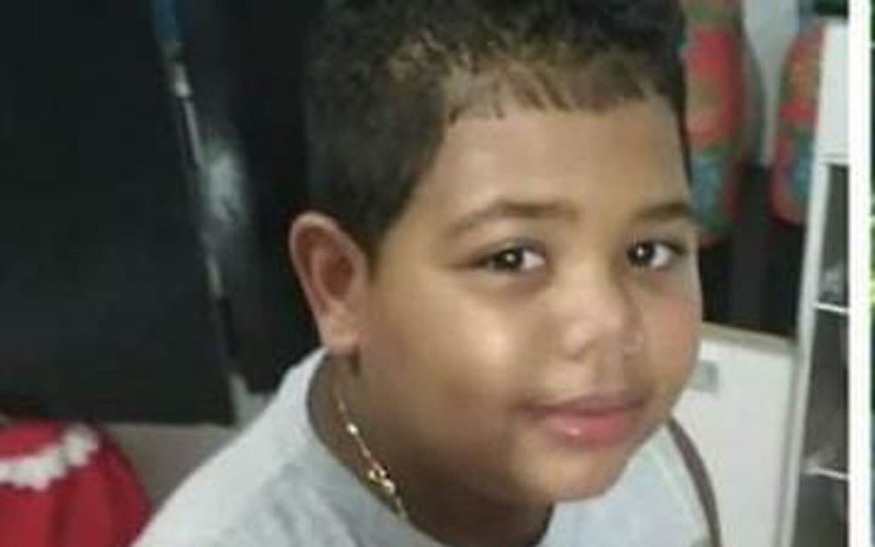 'Meu menino tinha um futuro lindo', diz pai de criança de 11 anos morta durante assalto