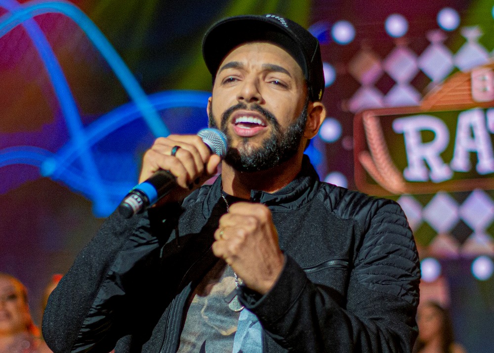 Unha Pintada entra na lista dos novos artistas populares do Brasil