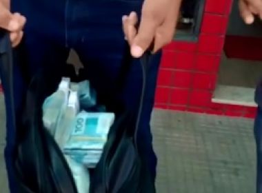 Ibicuí: Com mala de dinheiro, morador ostenta 'R$ 300 mil' para apostar em eleição