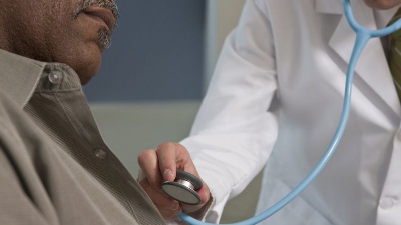 Novembro Azul: Por medo, 10 a cada 6 homens não procuram atendimento médico