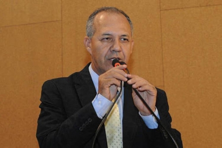 Ex-prefeiturável, Carlos Geílson assume mandato de deputado estadual por Feira de Santana