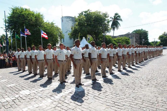 Governador anuncia publicação de resultado final de concursos para Polícia Militar e Corpo de Bombeiros