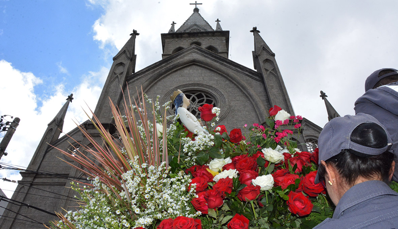 Homenagens à Santa Bárbara são iniciadas com misssa na Igreja Senhor dos Passos