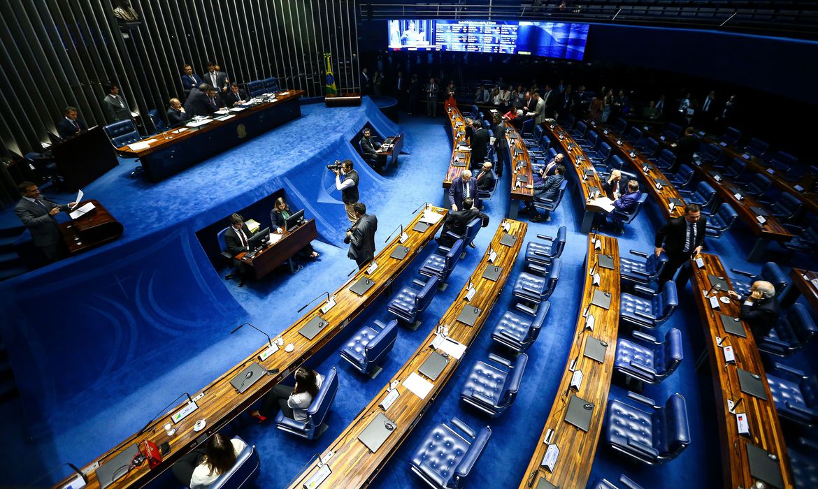Senado aprova PL sobre prioridade de vacinação da covid-19