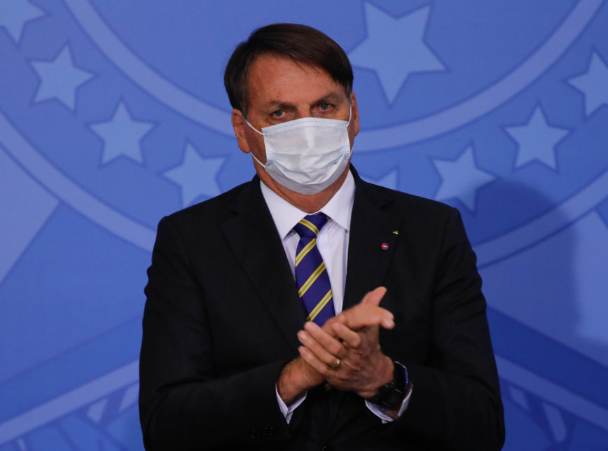 Governo Bolsonaro termina 2020 em alta, aprovado por 47%, mostra pesquisa