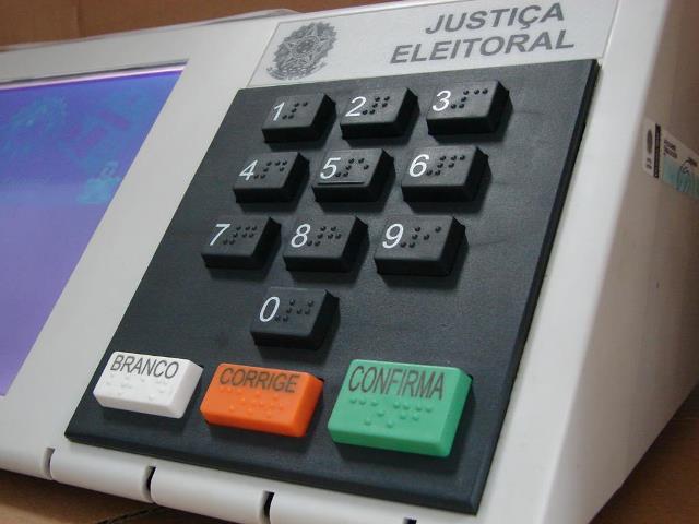 Vereadores eleitos em Feira de Santana podem ter mandatos cassados; entenda