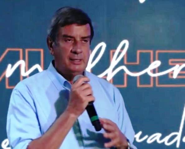 Colbert diz que até o fim da semana divulgará secretariado completo com 3 vereadores