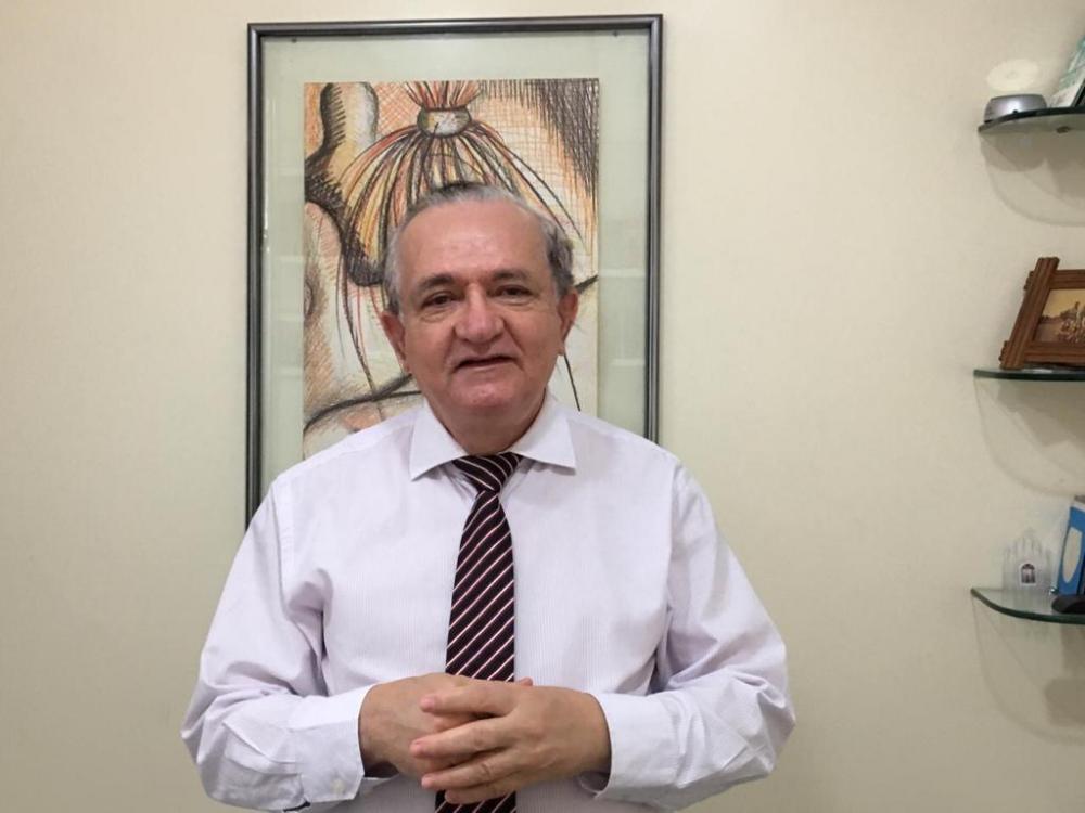 Em tese de Doutorado, médico João Batista de Cerqueira publica 