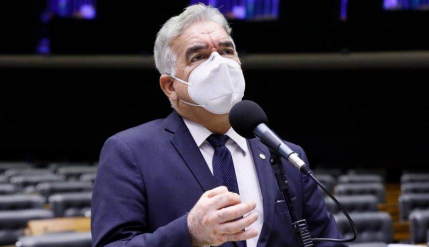 Zé Neto defende que Congresso Nacional retorne imediatamente aos trabalhos