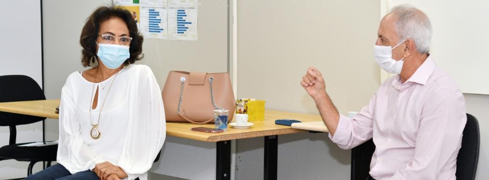 Secretária de Educação busca parceria com a rede municipal de Salvador