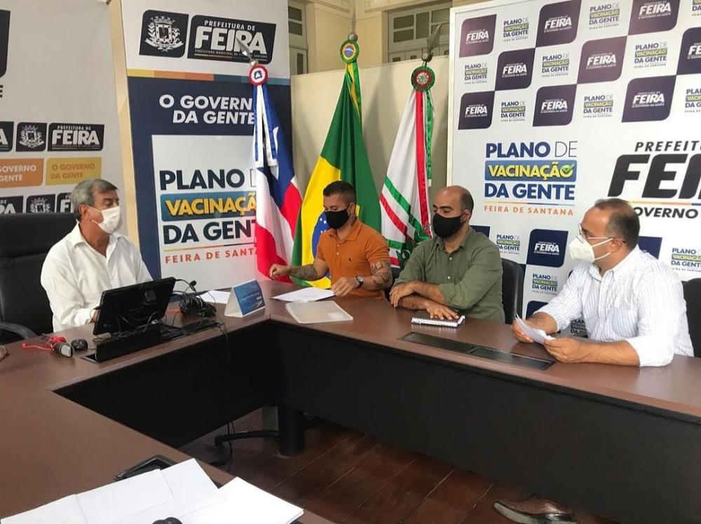 Prefeito atende a pleito da categoria e flexibiliza atividades em bares e restaurantes