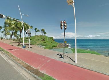 Francês morador de Salvador é esfaqueado durante assalto no Cristo da Barra