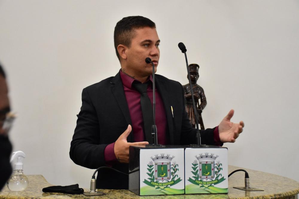 Após firmar compromisso em cartório, Galeguinho doa salário para instituição filantrópica