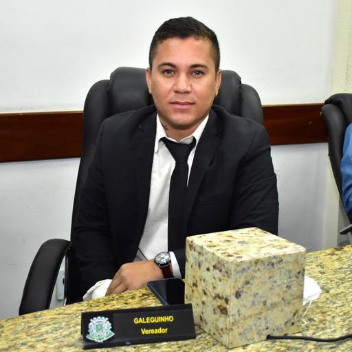 Garis e agentes funerários devem integrar grupos prioritários da vacina ,defende vereador Galeguinho