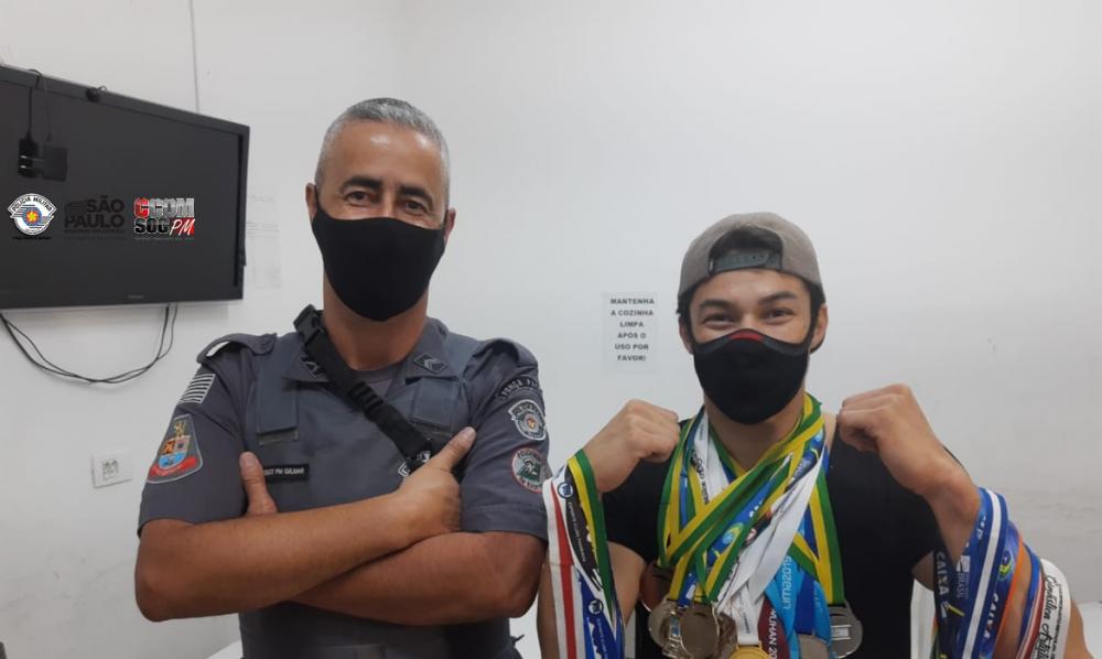 Arthur Nory recupera medalhas furtadas após denúncia e ação da PM