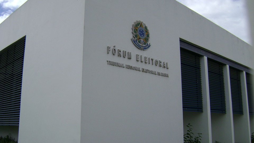TRE-BA mantém atendimento apenas pela internet