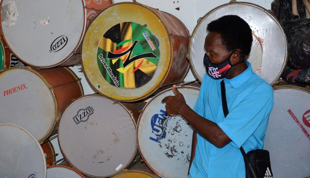 Projeto Sai da Rua Menino introduz disciplina, cultura e educação a jovens