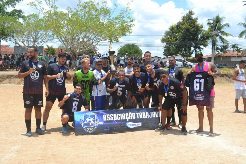 RB conquista título de torneio amador no Feira X