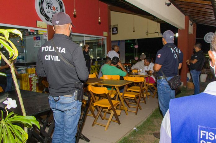 Treze pessoas são autuadas por descumprimento do toque de recolher na Bahia
