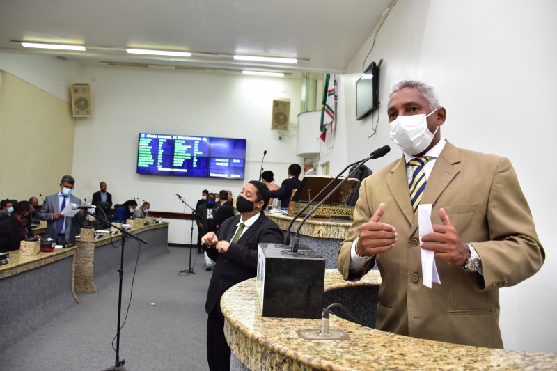 Verbas municipais e federais para combate ao coronavírus em Feira são alvo de questionamento