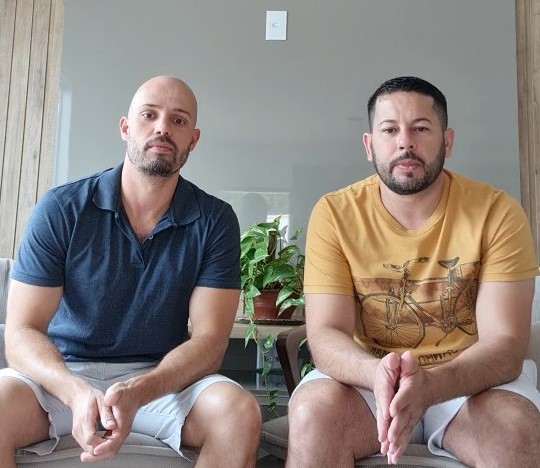 Justiça obriga casal homoafetivo a devolver bebê adotado