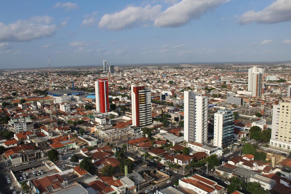 Toque de recolher, das 20h às 5h, permanece mantido em todo o território baiano até abril
