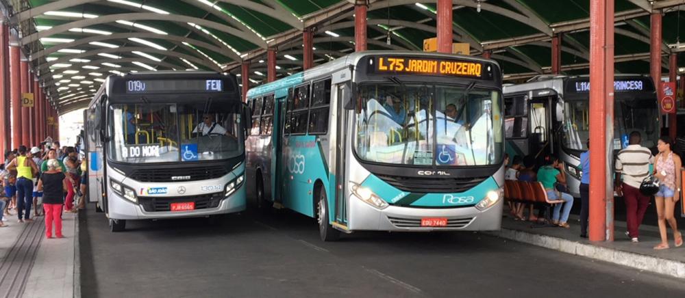 A partir desta quarta, uso do passe estudantil somente entre 9h e 16h