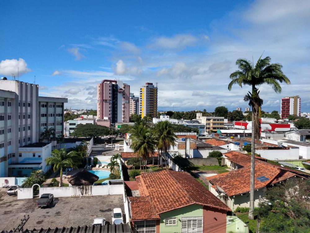 Covid: Feira registra mais 228 casos e cinco mortes nas últimas 24h