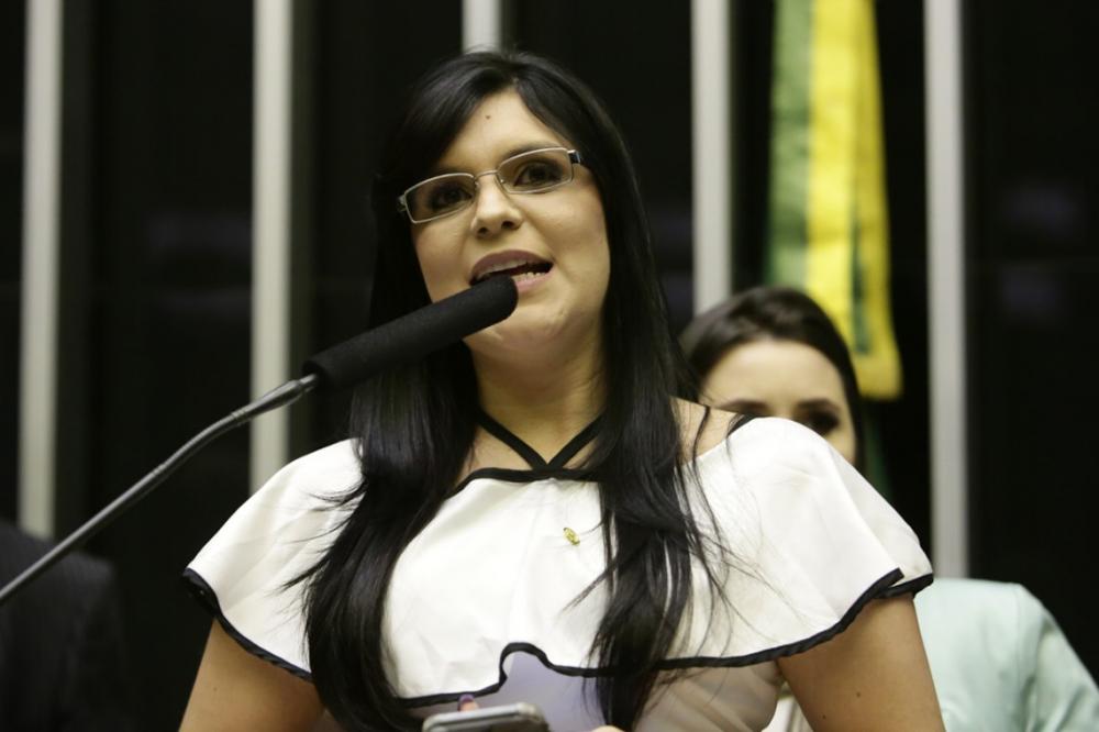 Dayane Pimentel critica decisão favorável a Lula: 