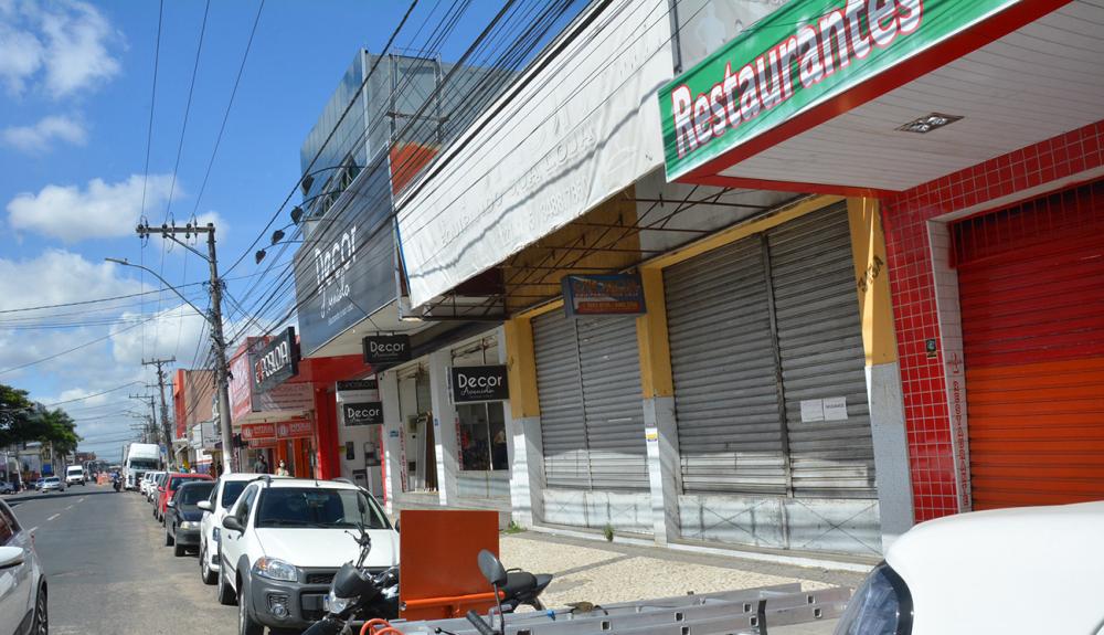 Prefeitura de Feira prorroga Toque de Recolher, Lockdown e escalonamento do comércio