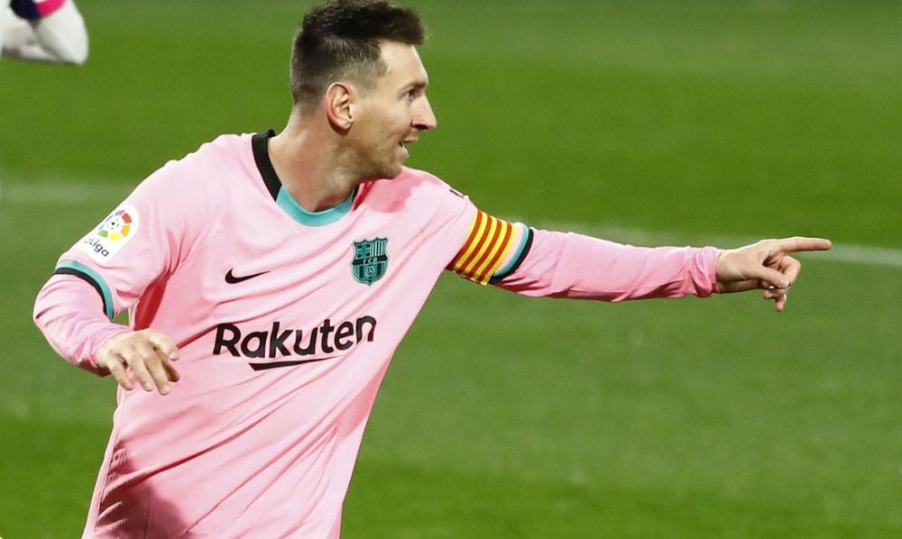  Messi está prestes a igualar recorde de atuações de Xavi no Barcelona