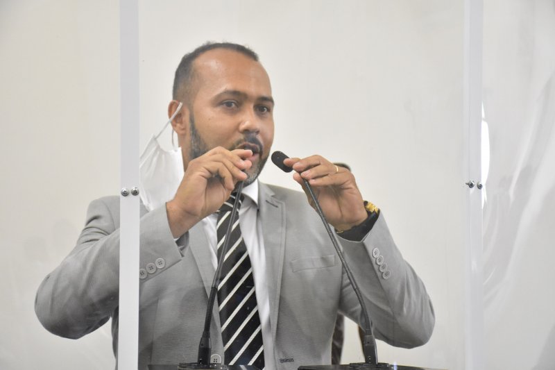 Pedido de esclarecimentos sobre medidas contra covid-19 adotadas no Terminal Central em pauta na Câmara