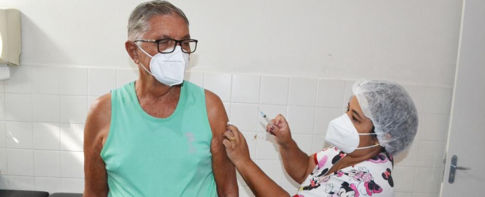 Veja os locais de vacinação contra a Covid neste sábado