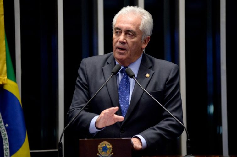 Otto comenta pesquisa de intenções de voto ao governo da Bahia: 'instituto de quinta'