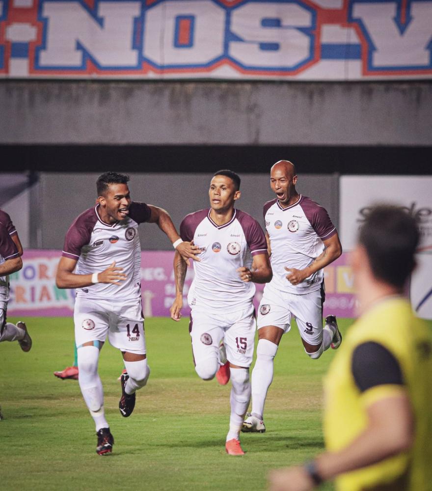 Jacuipense bate o Flu de Feira e conquista a primeira vitória no Campeonato Baiano