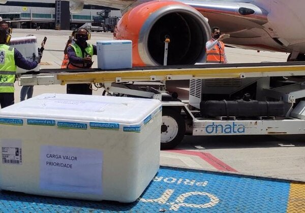 Bahia recebe 281,4 mil doses de vacinas nesta quinta-feira (8)