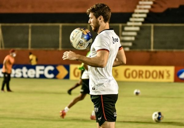 Vitória leva a melhor contra o Rio Branco-ES e vai para a terceira fase da Copa do Brasil