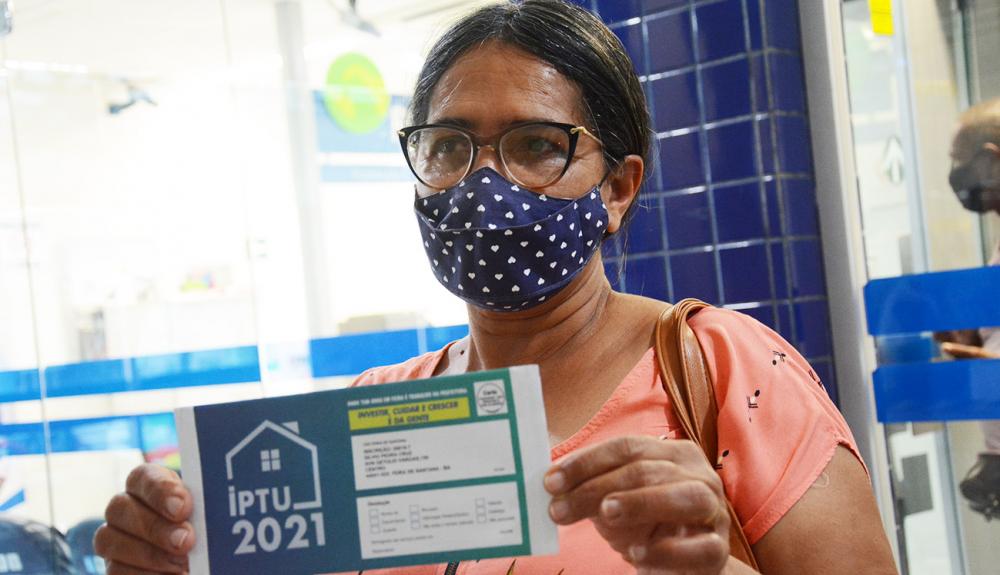 Feira: Carnês do IPTU 2021 começam a ser entregues pelos Correios