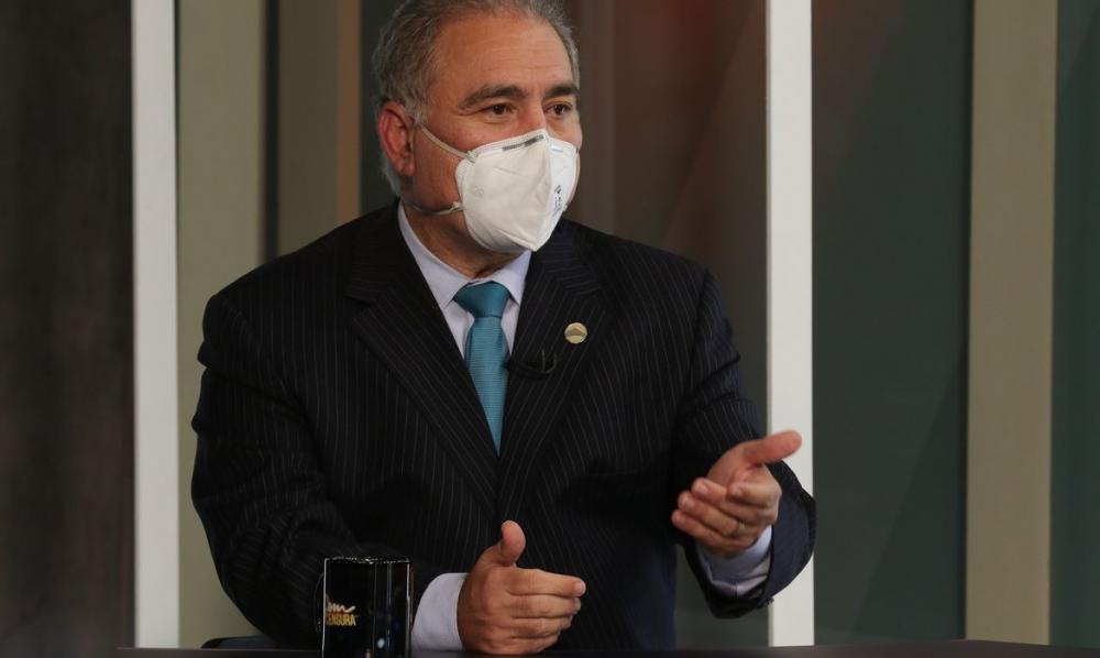 Ministro da Saúde faz apelo para que vacinados não deixem de tomar segunda dose
