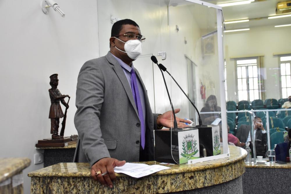 Vigilância Sanitária é chamada de cega, louca e caduca, por não fiscalizar venda de produtos vencidos