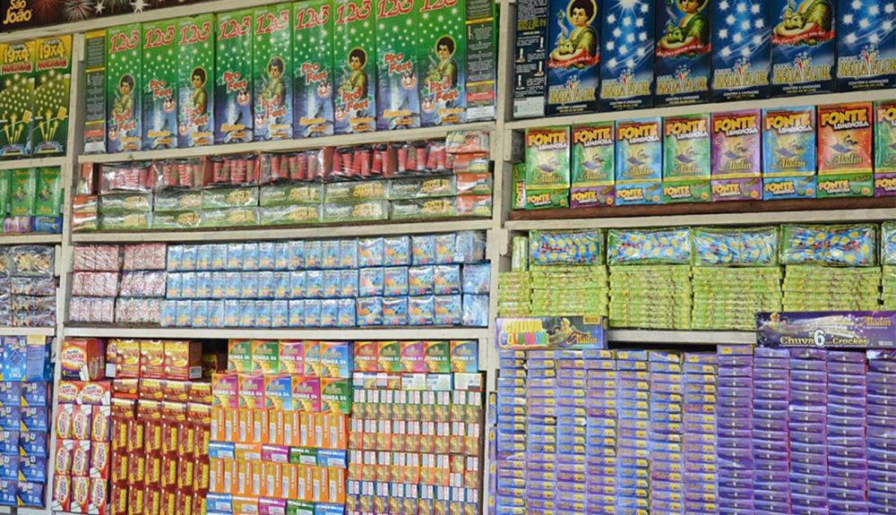 Defesa Civil orienta população a denunciar venda clandestina de fogos