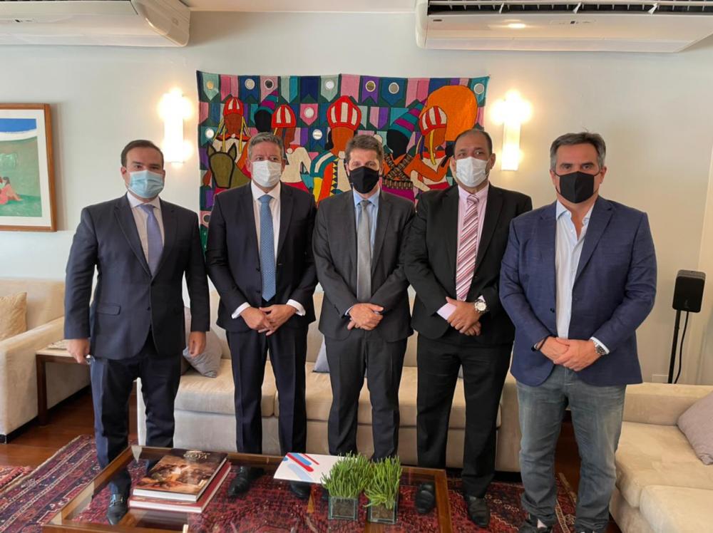 Zé Coca entrega pauta dos municípios do Norte e Nordeste a Arthur Lira