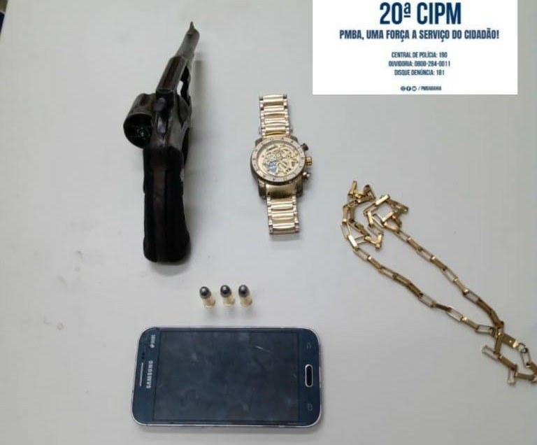 Santo Amaro: polícia apreende arma e munições em flagrante