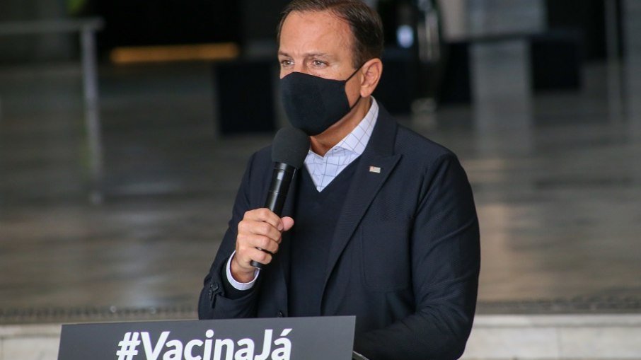 SP atua para receber insumos, mas produção da CoronaVac pode ser paralisada