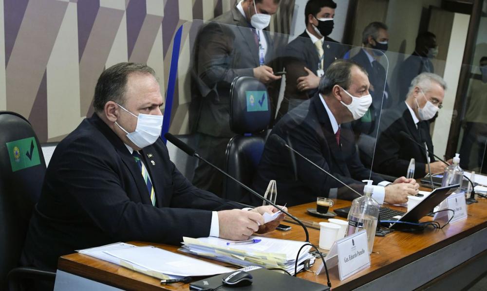 CPI aprova convocação de nove governadores