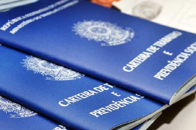 Vagas para polidor, marceneiro, jardineiro, cozinheira, chapista e outras funções