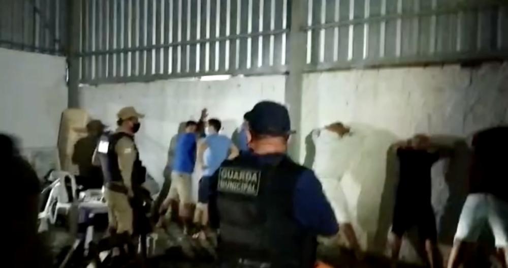 FPI interdita bar na Artêmia Pires e 29 pessoas são conduzidas para delegacia