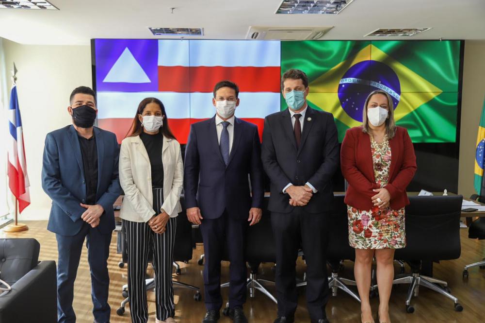 Zé Cocá pede apoio ao ministro da Cidadania, João Roma, com pautas da assistência social