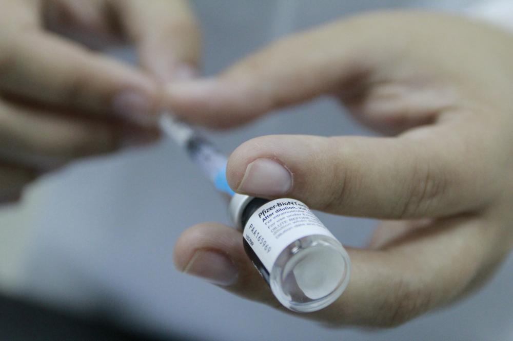 São Félix inicia vacinação de profissionais da limpeza pública